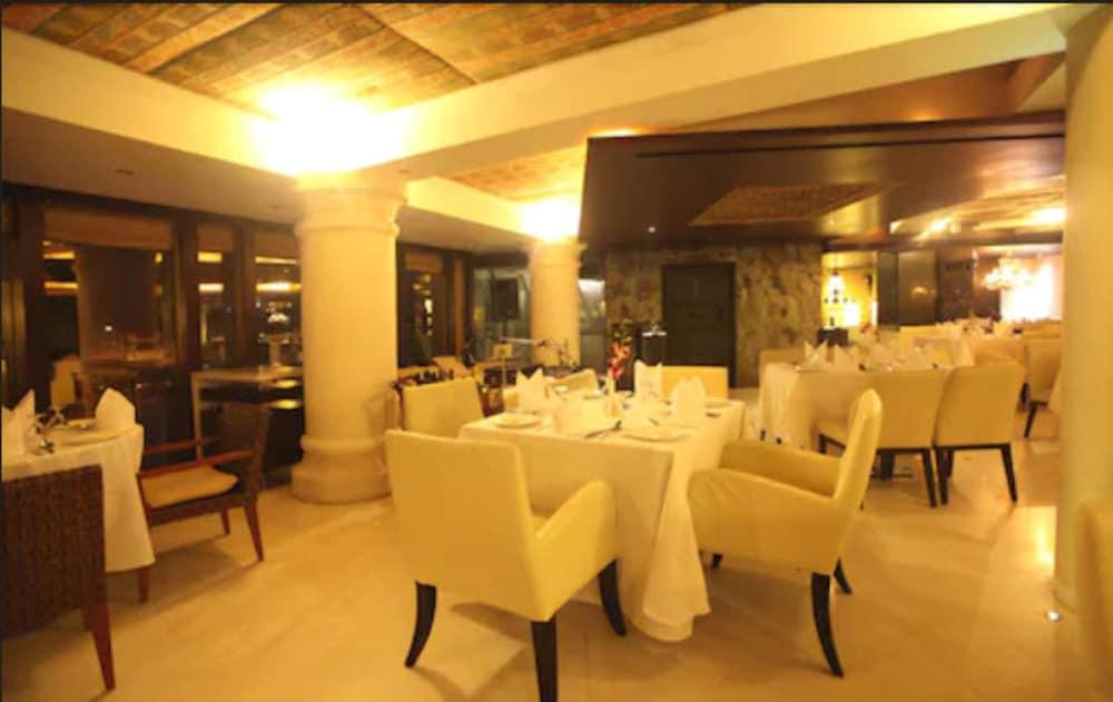Hotel Peninsula Grand Bombaj Zewnętrze zdjęcie